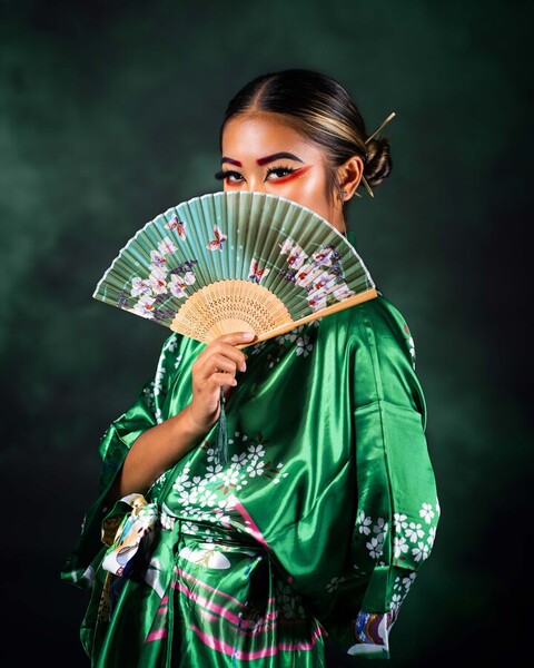 Photograph Nicholas Pacheco Geisha 2 on One Eyeland